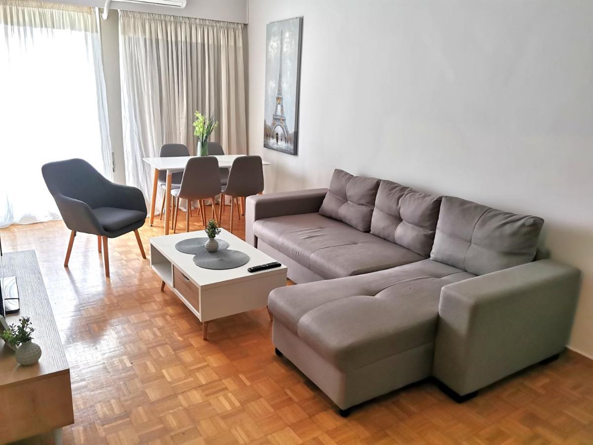 Central Apartment Kalamata Bagian luar foto