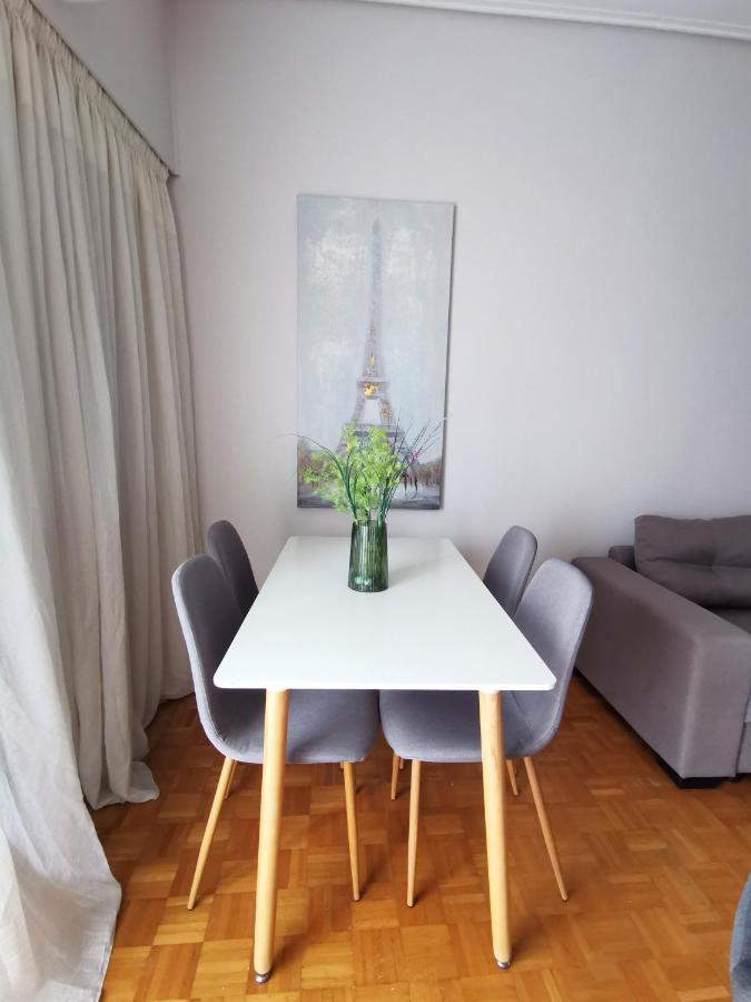 Central Apartment Kalamata Bagian luar foto